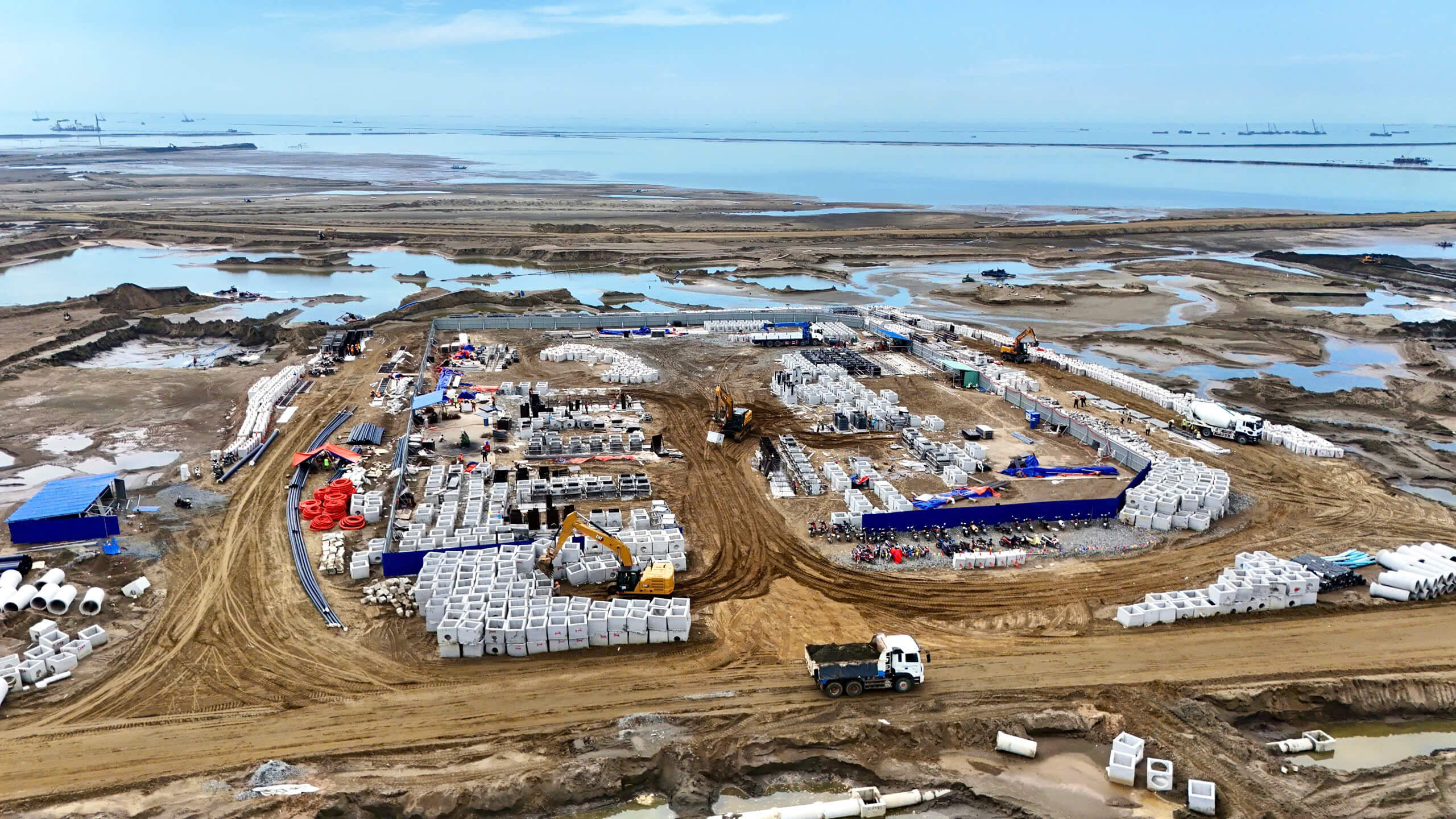 Tiến độ xây dựng tháng 10